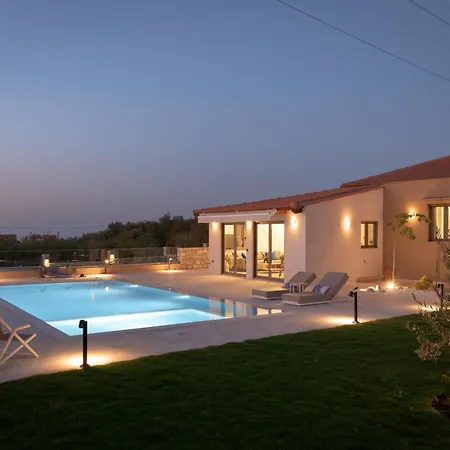 别墅 Maya Villa, A Sublime Luxury Close To Rethymno And Amenities! 阿迪斯普普伦
