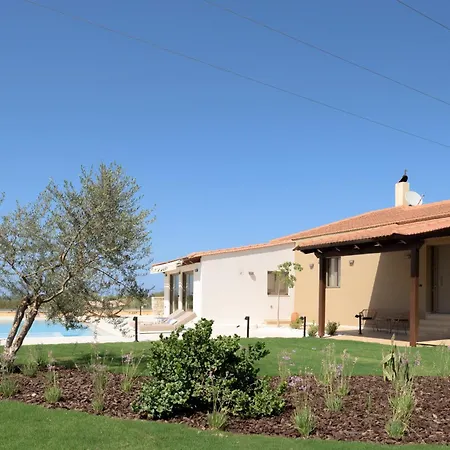 Maya Villa, A Sublime Luxury Close To Rethymno And Amenities! 阿迪斯普普伦