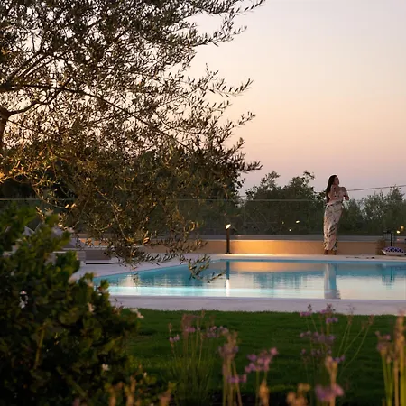 Maya Villa, A Sublime Luxury Close To Rethymno And Amenities! *